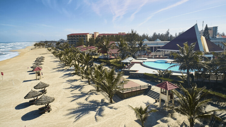 Sandy Beach Non Nuoc Resort